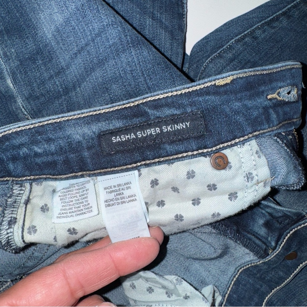 Women’s Lucky Brand Blue Jean Denim Cutoff Shorts. - Picture 6 of 7
